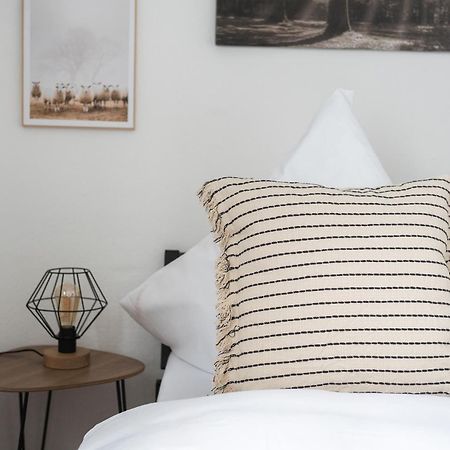 1-4 Gaeste Wohnung W-Lan, Netflix, Amazon, Parken, Arbeitsplatz, 24H Check In ,Vollausgestattet Kueche, Handtuecher Seife U,V,M Fuer Geschaeftsreisende, Paare, Familien , Datteln Eksteriør billede